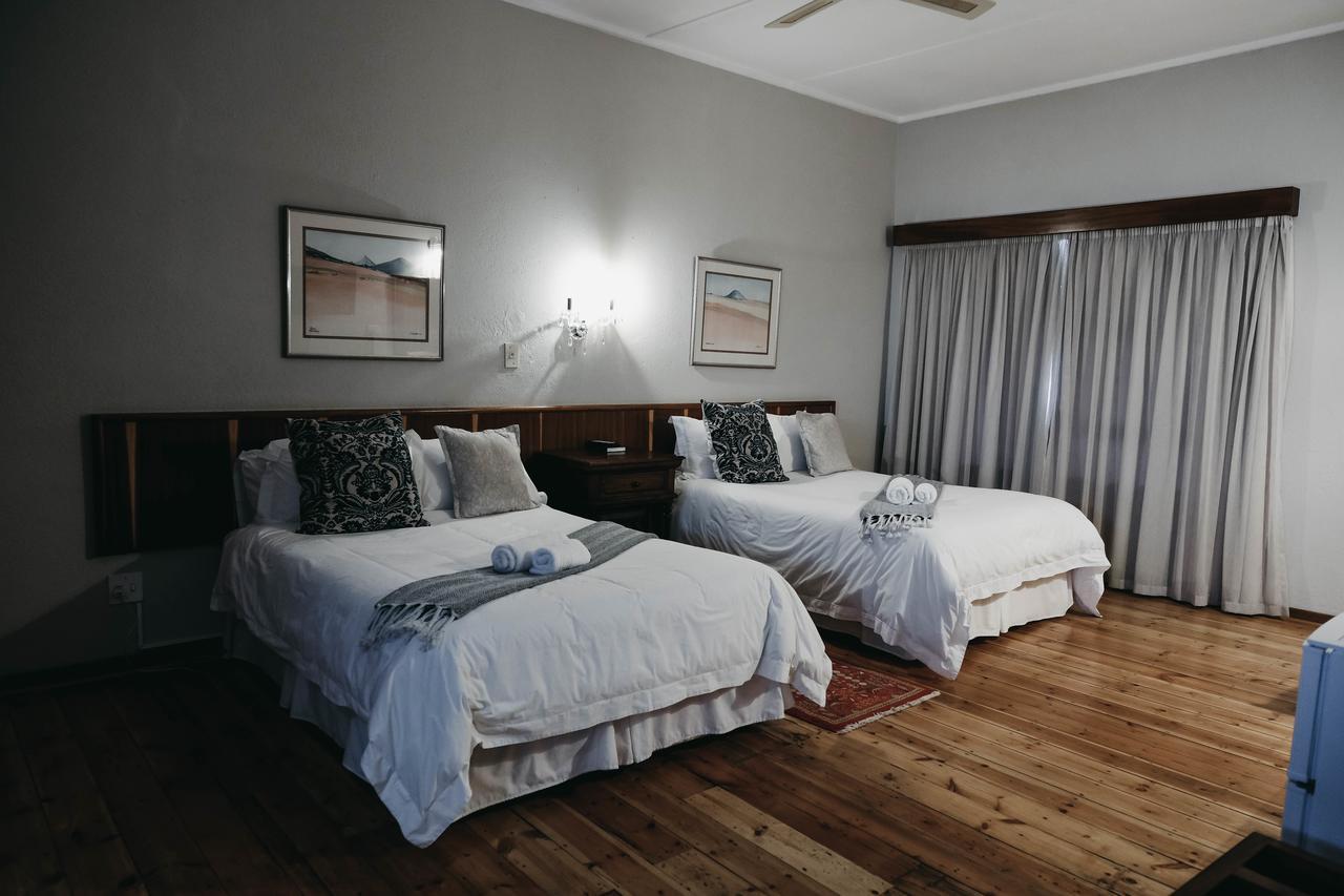 Karoo Country Inn Middelburg  Exterior foto